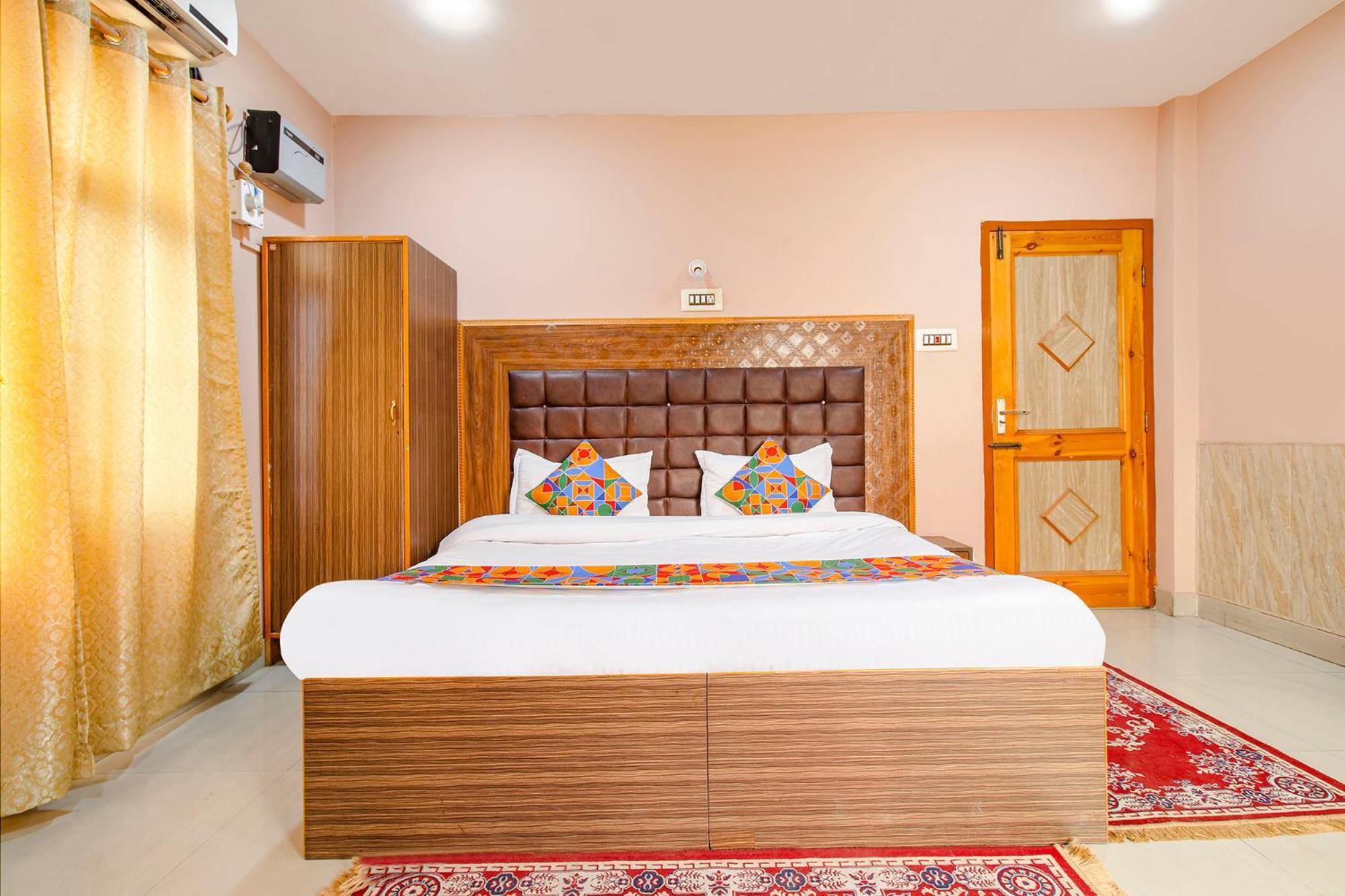 Fabhotel Grand Comforts Haidarpur Bagian luar foto