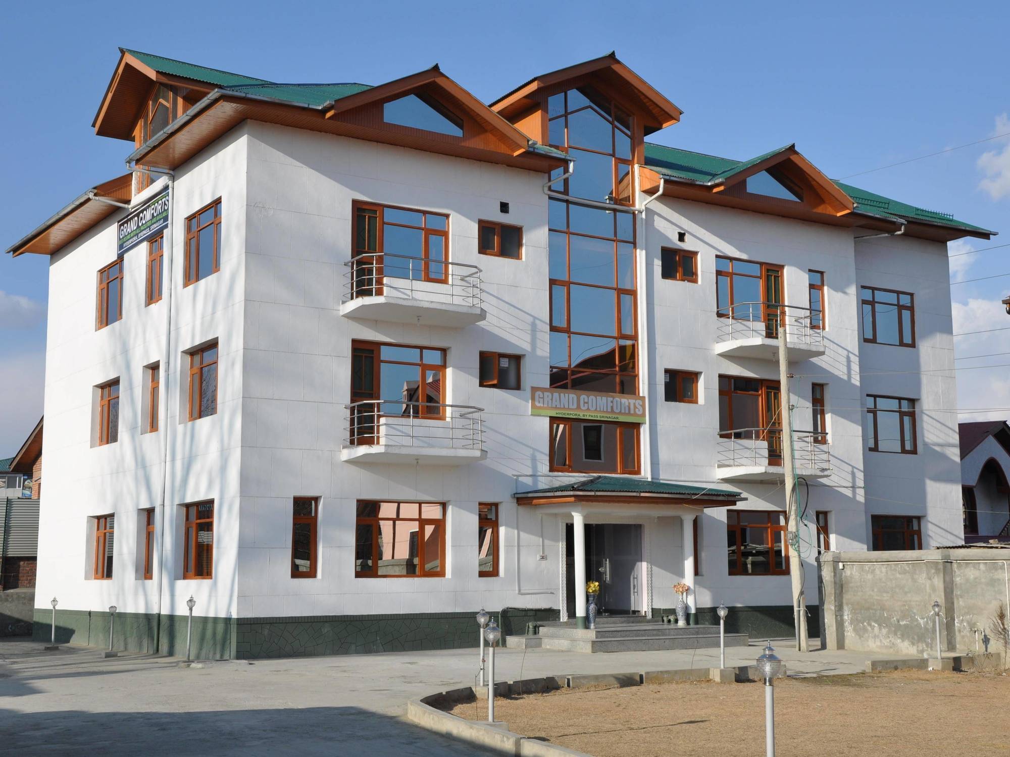 Fabhotel Grand Comforts Haidarpur Bagian luar foto